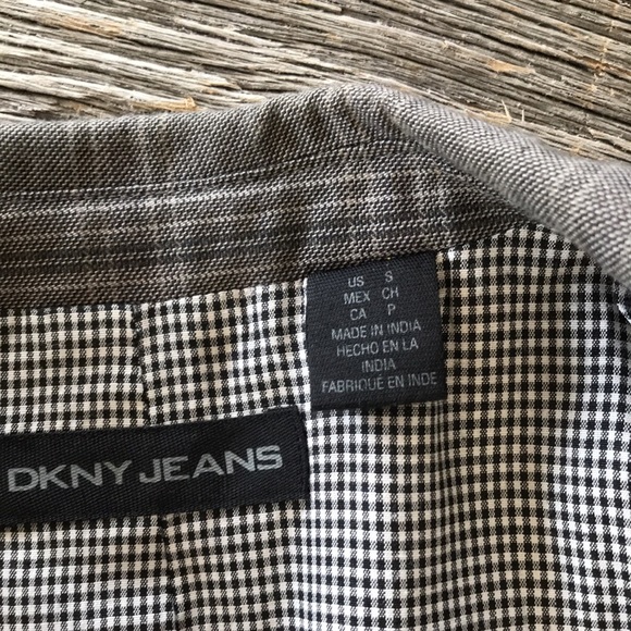 DKNY Jeans Grey Plaid Men’s Sport Coat Size Small - Picture 3 of 12